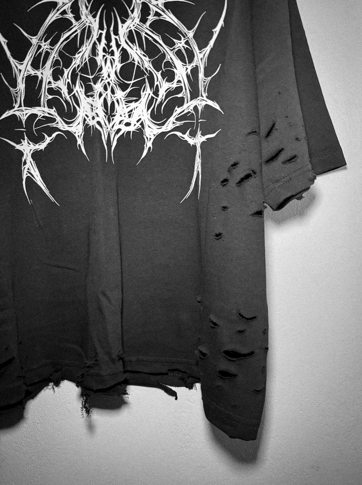 Distresse Snow T-Shirt