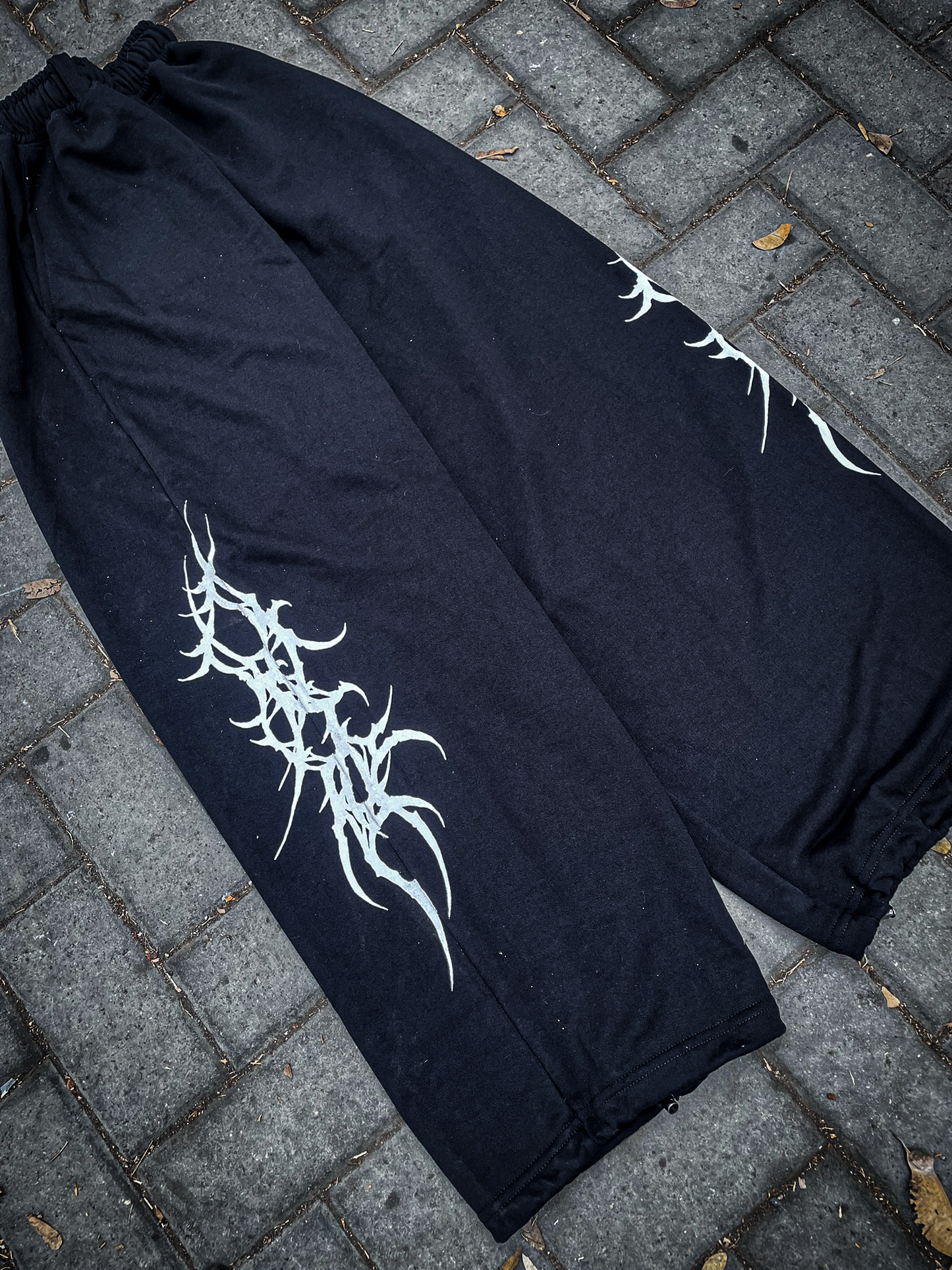 Pantalón Buzo Baggy INFERNAL INK