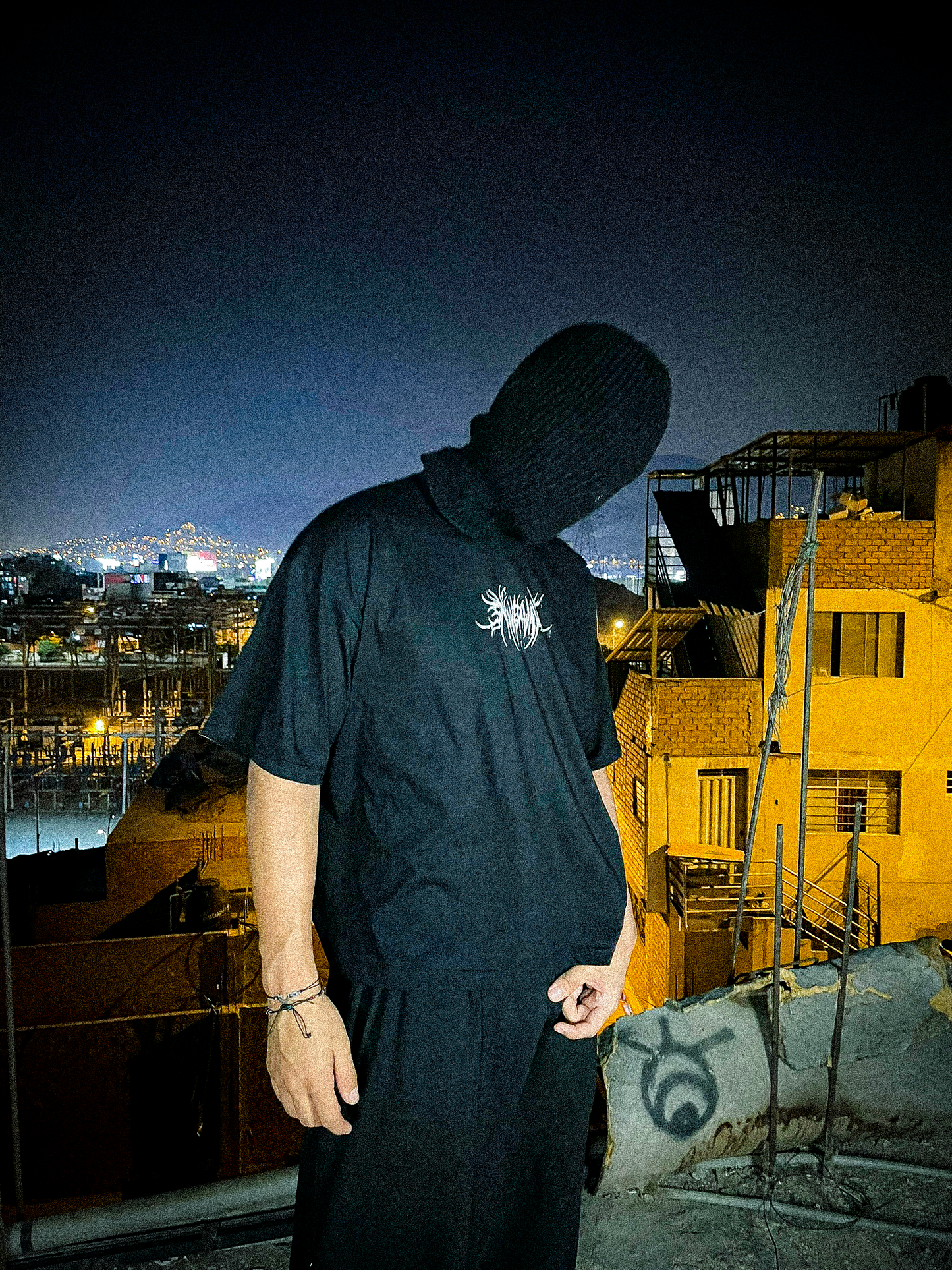 Camiseta "SNW TRIBAL" Negra