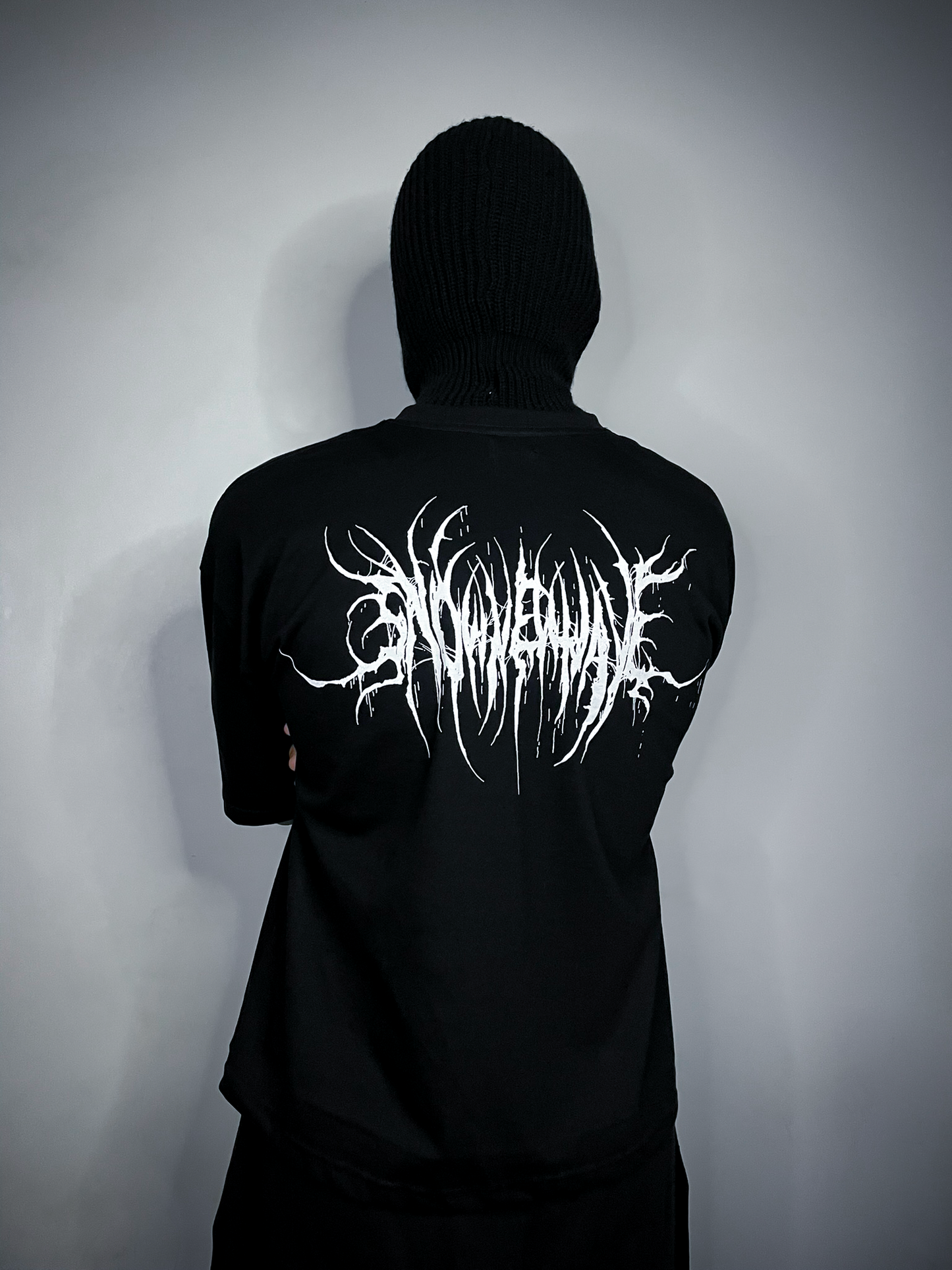 Camiseta "SNW TRIBAL" Negra