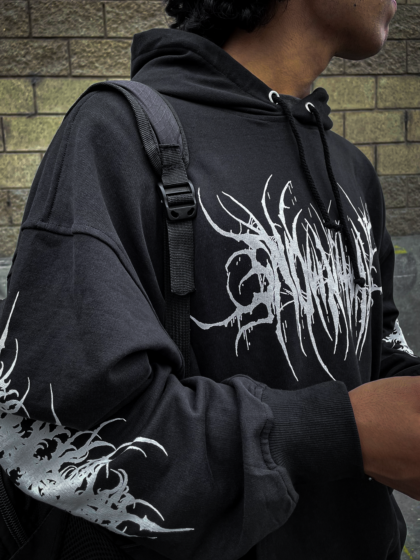 Polera "SNW Tribal" Color Negro