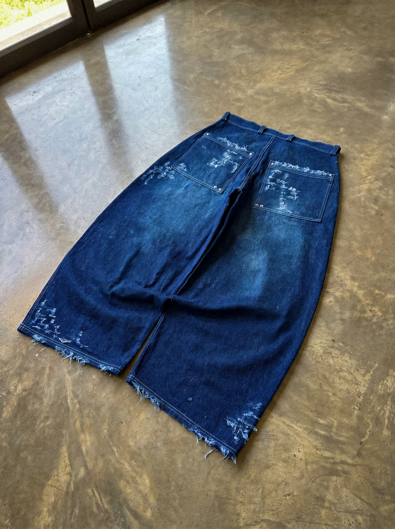Exclusive Garment 001