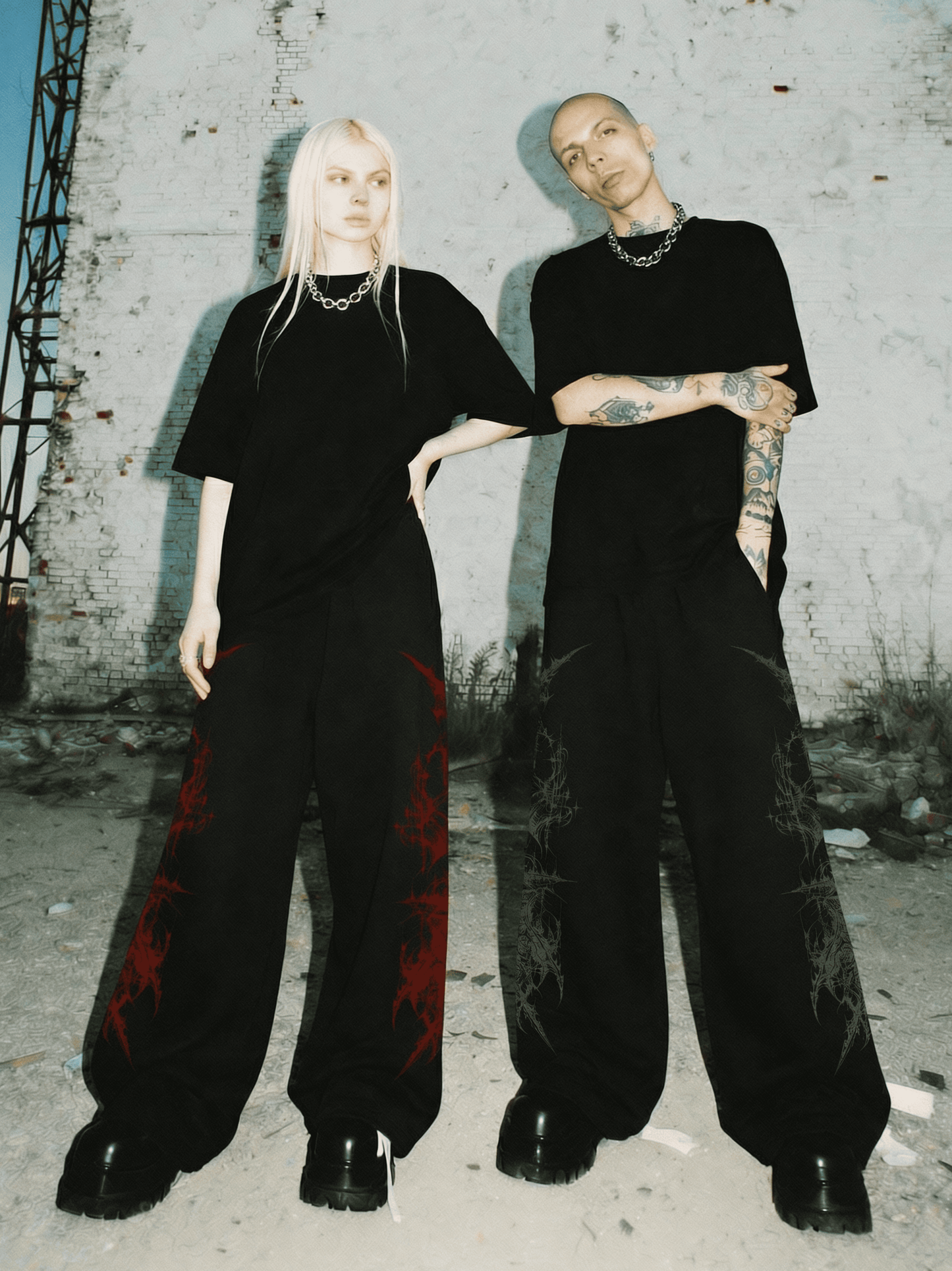 Buzo Baggy NightCore Red & Gray