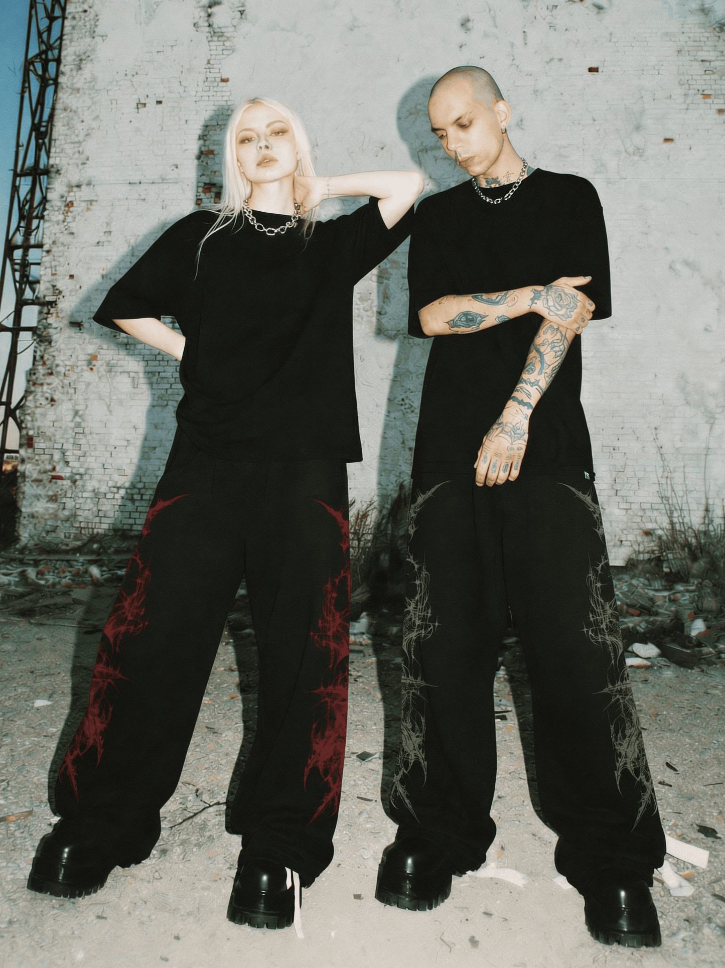 Buzo Baggy NightCore Red & Gray