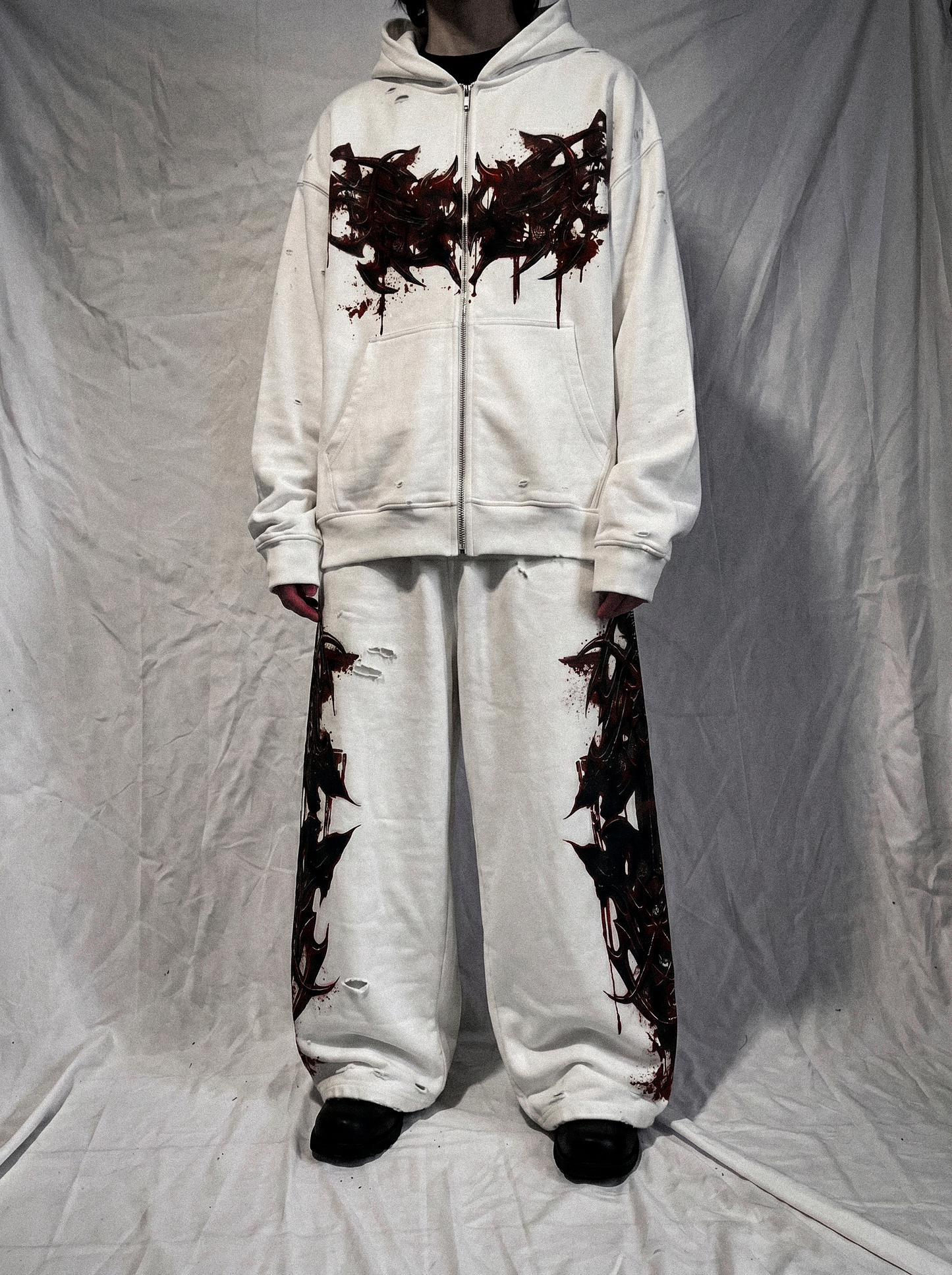Bloodbound Buzo – White