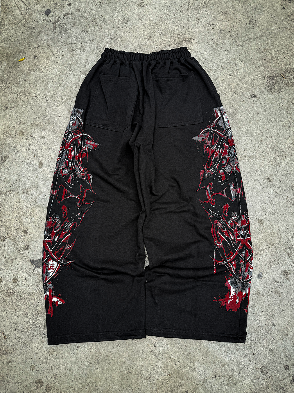 Bloodbound Buzo – Black/Red